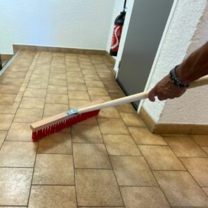 Alternative view of Balais rateau cantonnier 60 cm | PVC rouge | Douille plastique Ø 27 mm