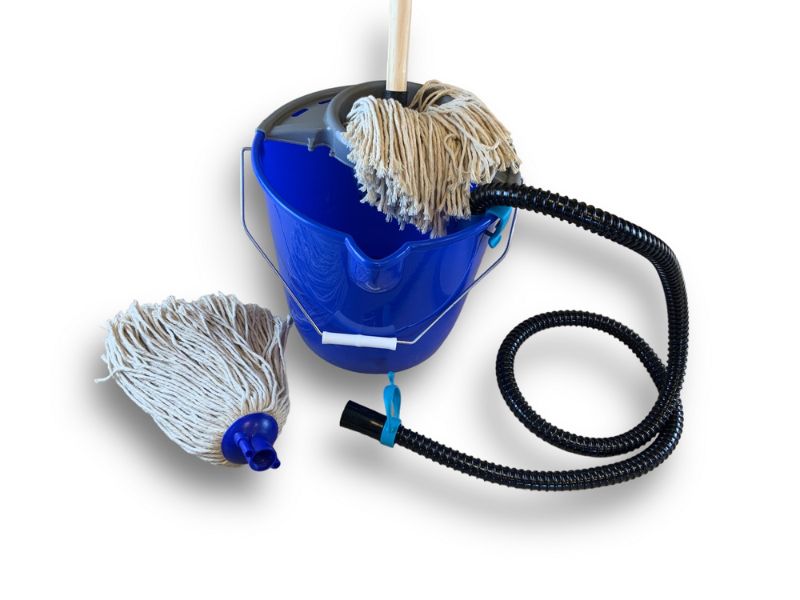 Balai à Franges Espagnol | Seau 10L Essoreur + Aquafill | 2 Serpillières – Image 3