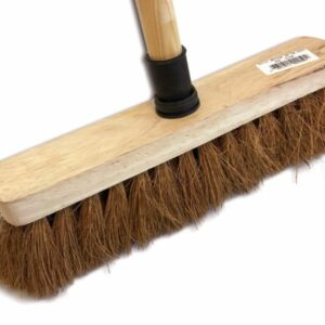 Balai de ménage en fibres de coco naturel | Semelle bois | Douille vissante plastique