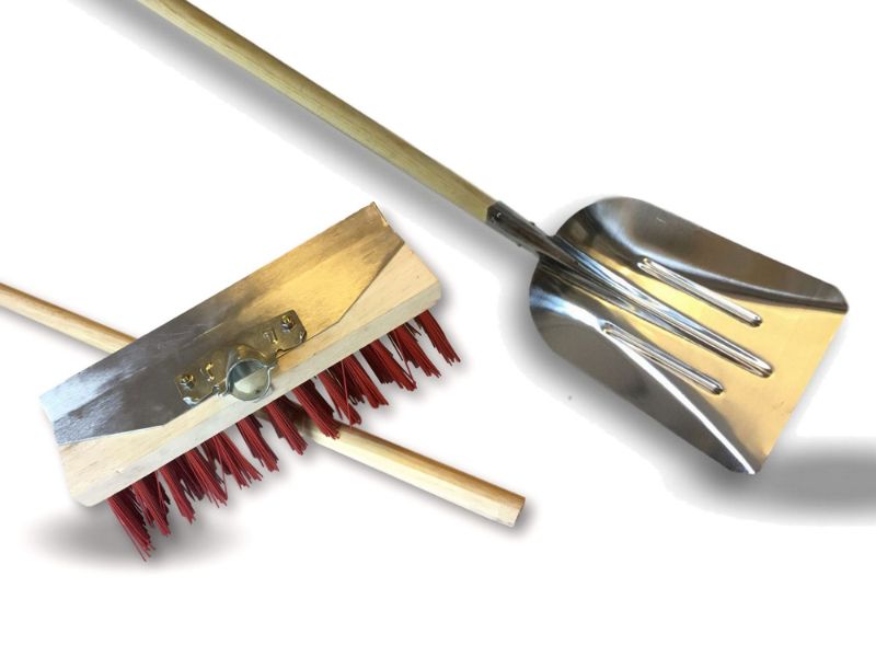 Balai de cantonnier avec racloir métallique + Pelle aluminium - Balai 32 cm - Garnissage PVC rouge