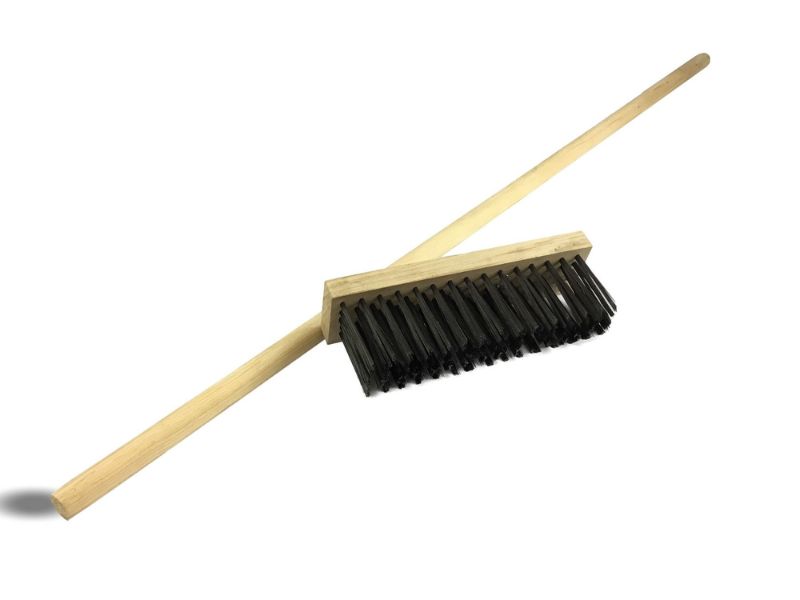 Balai cantonnier métallique | Garnissage acier rond noir | Semelle bois