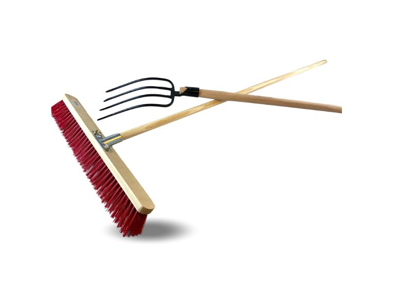 Lot balai cantonnier PVC 60 cm + fourche 4 dents fines | Manches en bois