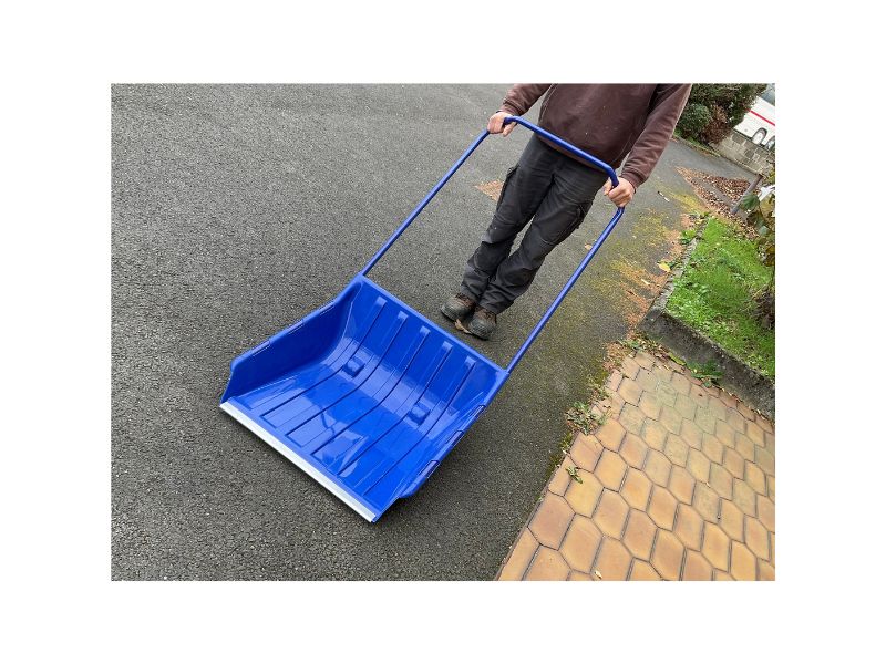 Pelle à neige traineau 64x70 cm plastique | manche ergonomique acier – Image 5