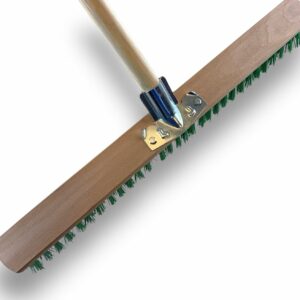 Alternative view of Balais de jardinage 60 cm en fibre PVC verte résistante